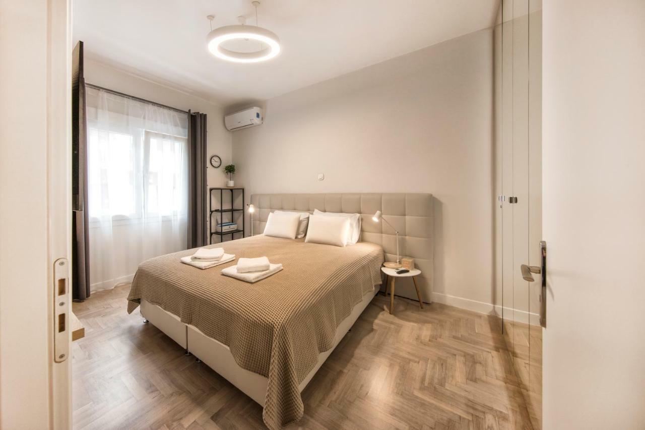 Stunning Αpartment Ιn Τhe Heart Athens. Lejlighed Eksteriør billede