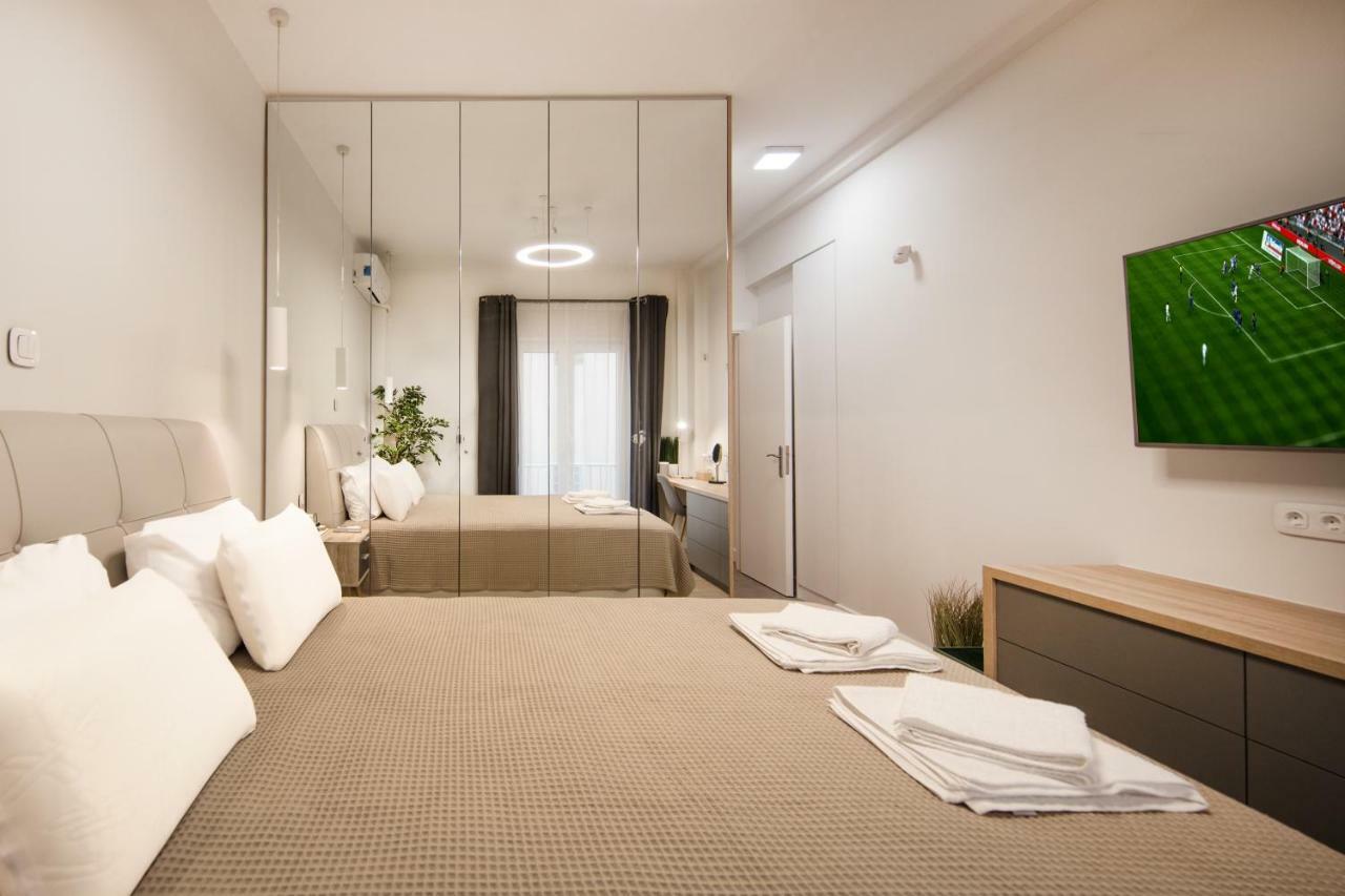 Stunning Αpartment Ιn Τhe Heart Athens. Lejlighed Eksteriør billede